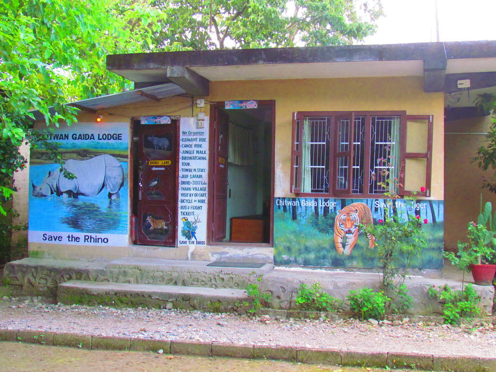 Chitwan Gaida Lodge Sauraha Εξωτερικό φωτογραφία